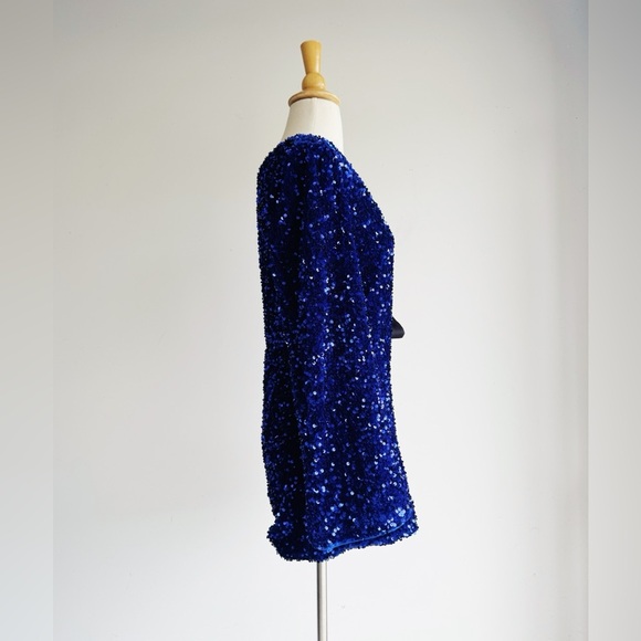 UNIQUE 21 Surplice Neck Bell Sleeve Blue Sequin Romper M - Picture 4 of 10